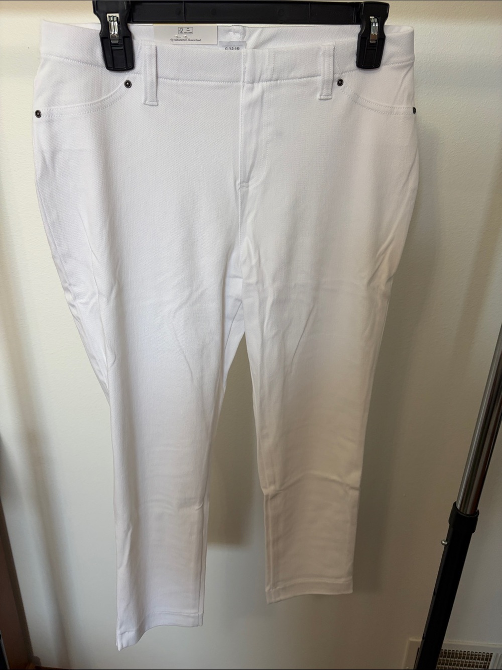 Time and Tru capri ankle jeggings New with tag Large 12-14